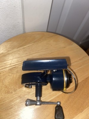 VINTAGE GARCIA MITCHELL 409 SPINNING REEL W/ZIP CASE & MANUAL BLUE