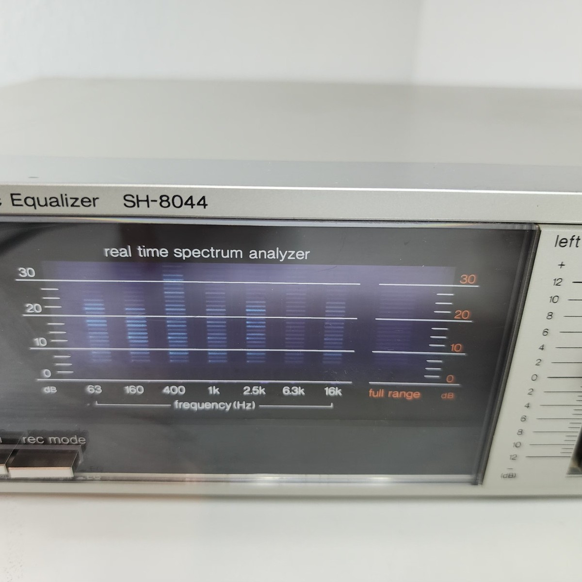 Vintage Technics SH-8044 Stereo Graphic Equalizer Spectrum
