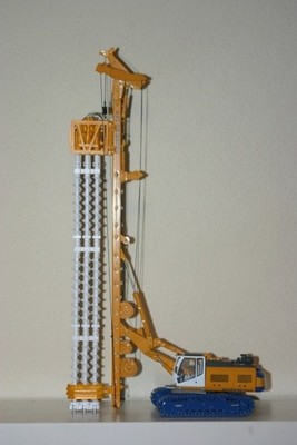 BAUER BG24 MIP  1:50 LIEBHERR HS SPEZIALTIEFBAU SOILMEC LIEBHERR LRB CONRAD NZG
