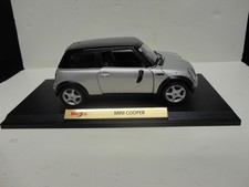 Maisto 1/24 Model Car Mini Cooper Silver Vintage
