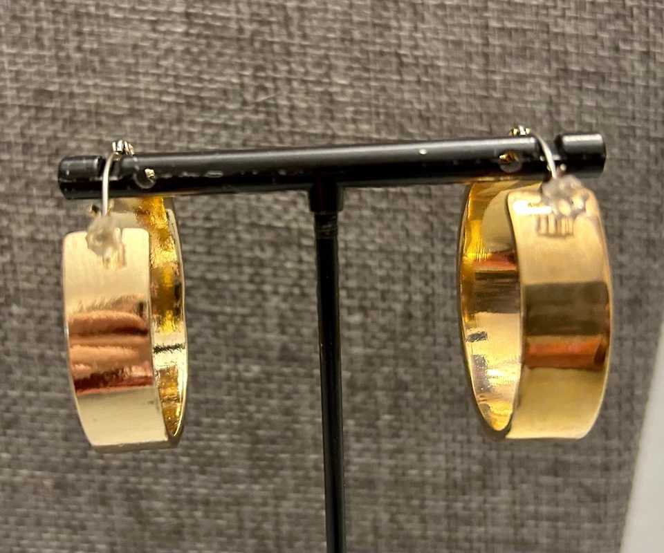 Pendientes GUESS Cristal Tono Dorado Palanca Trasera 1.5" Nuevos con etiqueta ¡Preciosos! Foto 3 de 4
