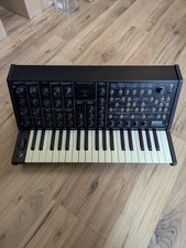 Korg MS-20 Mini Monophonic Analog Synthesizer with Patch Cables and Power Supply