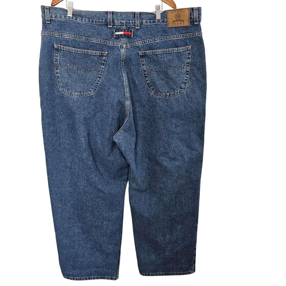 Jeans Tommy Hilfiger vintage años 90 para hombre 42X30 calce holgado pierna ancha denim lavado medio Foto 2 de 4