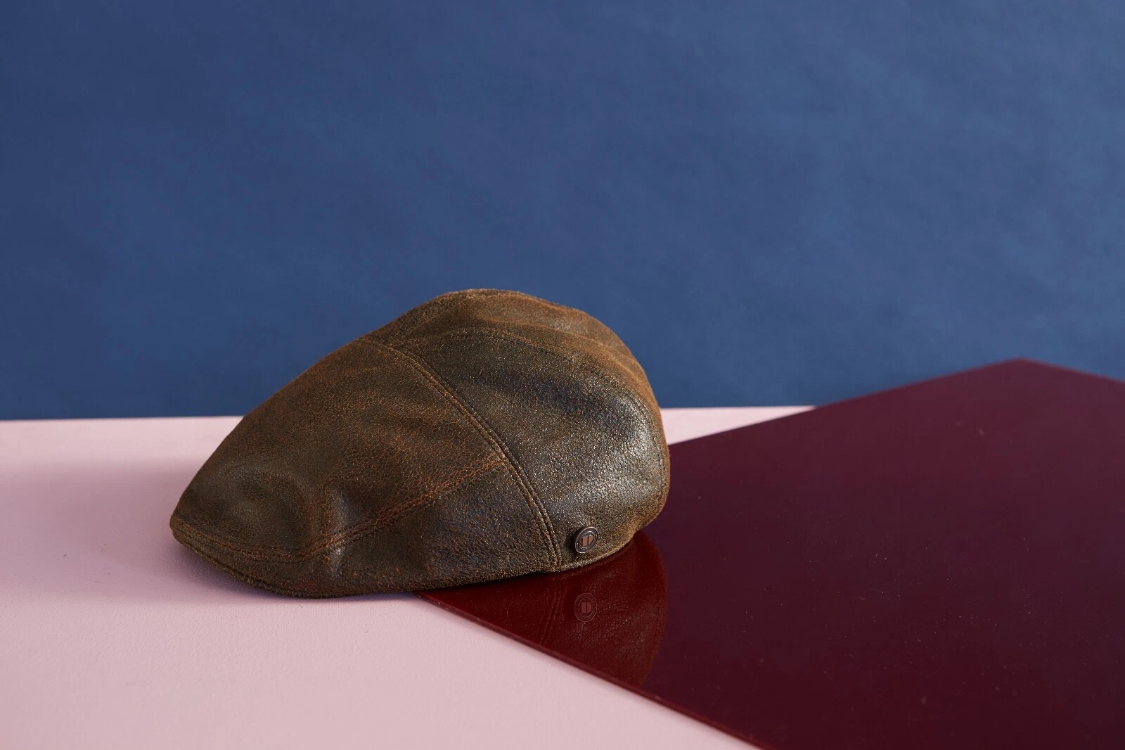 Dasmarca ALEX leather vintage looking flat cap
Opens in a new window or tab