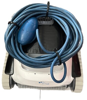 Poolroboter Dolphin Poolstyle