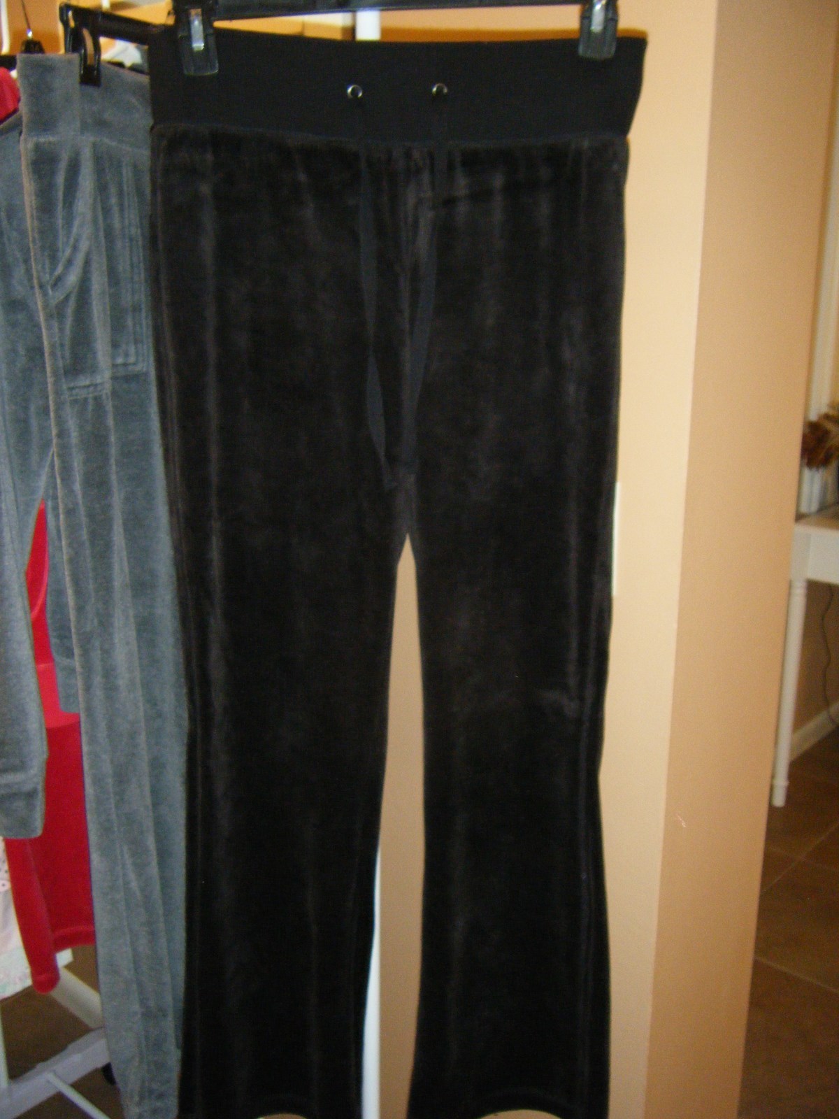 TEK GEAR MEDIUM BLACK VELOUR HOODED 