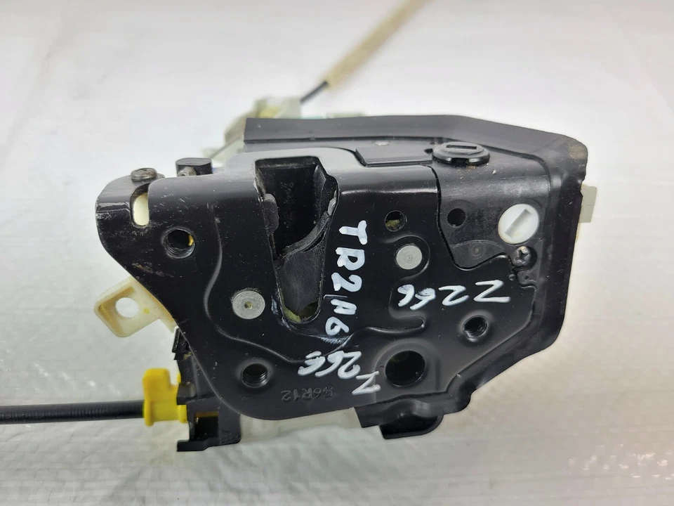 Actuador de cierre de cerradura de puerta trasera derecha Audi Q5 2010-2012 OEM 8K0839016D Foto 4 de 4