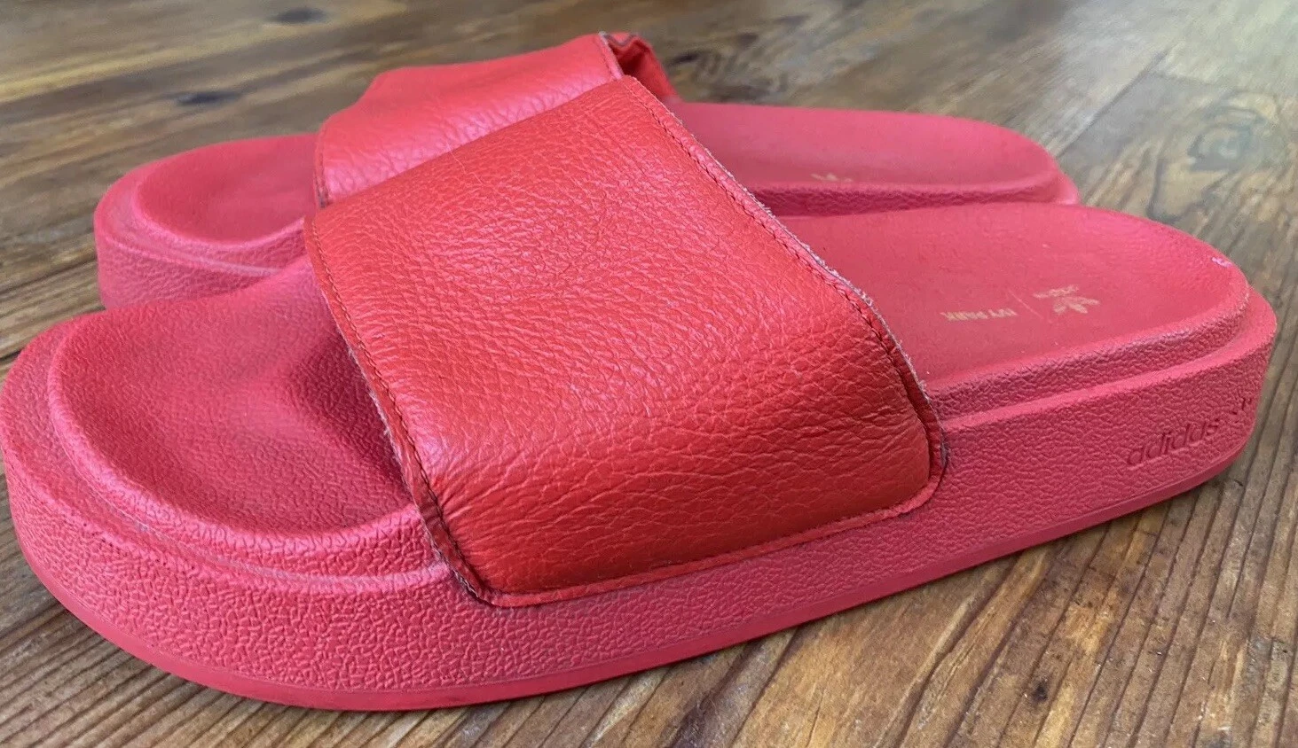 Sandali estivi unisex Adidas Ivy Park GX7102 slides rossi da spiaggia taglia 8 42