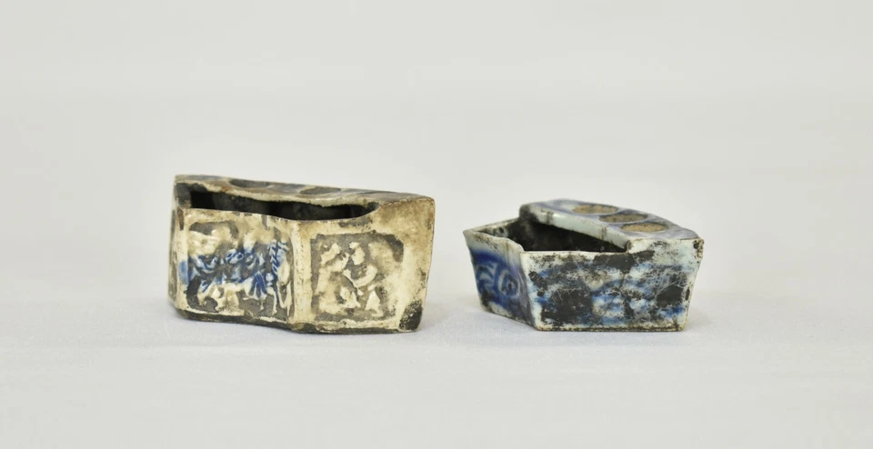 Two Antique Chinese Blue & White Porcelain Brush Washer / Pen Holder - Image 4 of 4