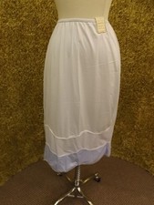 Vtg 1950s 60s Blue Tiered Nylon Scalloped Hem Half Slip S Feminine Intimate NOS