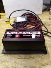 THREE BANK PRO POWER BATTERY CHARGER 10 AMP  SPARTAN 0278-GG1-026