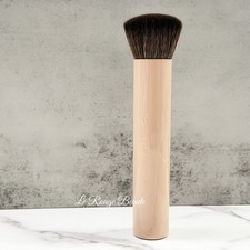 No Makeup Makeup The Perfect Foundation Brush Buffing Foundation / Powder