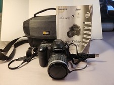 Fujifilm FinePix S5200 Digital Camera   5.1MP 10x Optical Zoom Case/owners Ma  