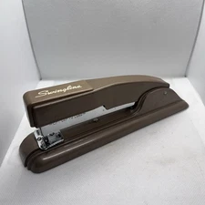 Vintage Swingline #27 Stapler. Good Working Condition Tan