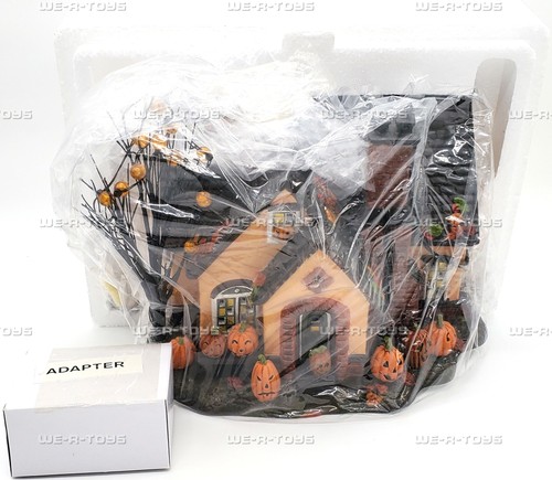 Dept 56 Halloween Trick or Treat Lane the Pumpkin House Lighted 4030757 - Picture 3 of 11