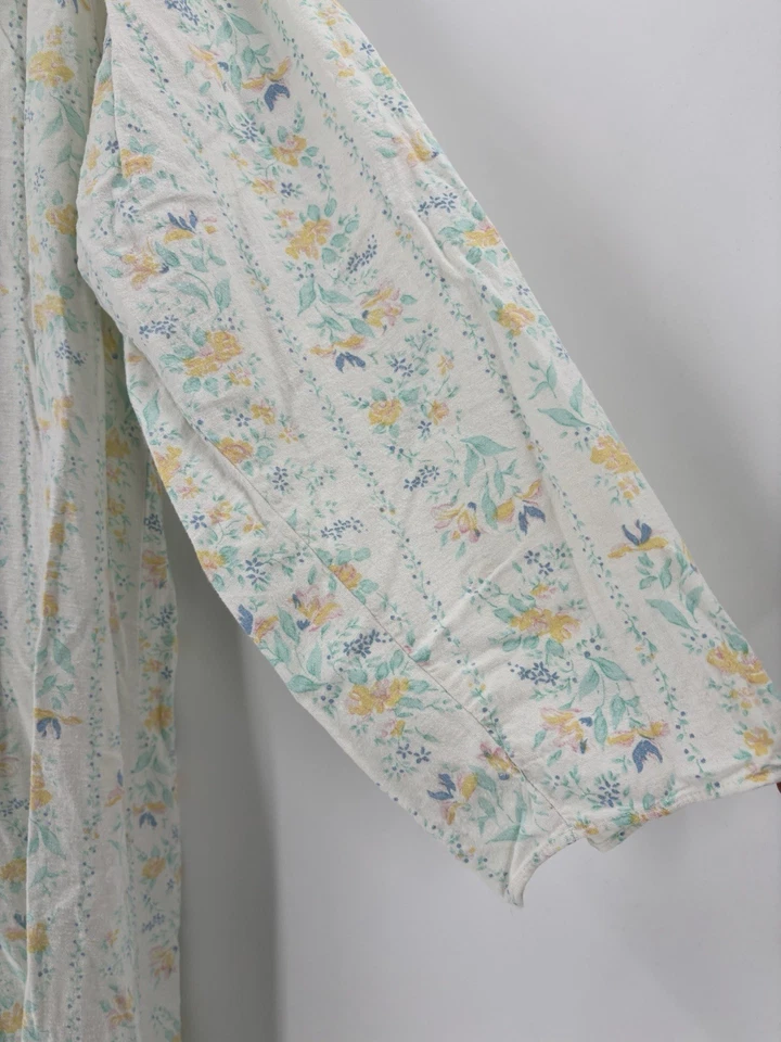 复古 Honors Intimates 睡袍女式大号/XL 白色花卉蕾丝长袖 — 第 2/4 张图片