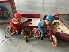 2x VINTAGE TRI-ANG  GYRO CYCLE ca. 1930er Jahre Radfahrer