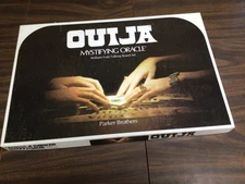 Vintage Ouija Board 1972 Parker Brothers William Fuld Mystifying Oracle No. 600