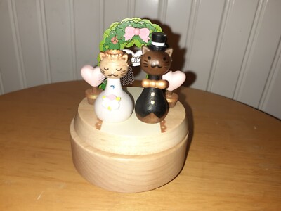 Jean Cultural & Creative Ltd. Wooderful Life Cats Getting Married