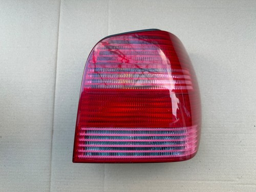 VW Polo 6N2 Rücklicht Rückleuchte Licht Leuchte rechts hinten 6N0945096H Hella