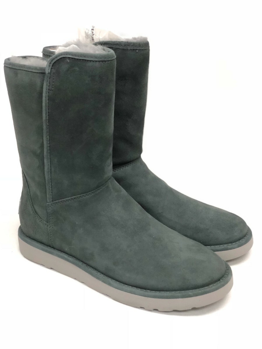 UGG Australia Women's Abree Short II Boots Suede Sheepskin UGG Australia Women's Abree Short II Boots Suede Sheepskin