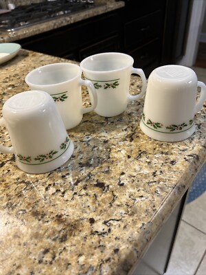Set of 4 Vintage Corning Holly Days Coffee Cups 8 oz.