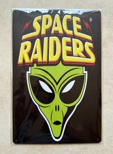 SPACE RAIDERS CRISPS KP CORN SNACK METAL SIGN MAN CAVE BAR PICKLED ONION 20x30cm