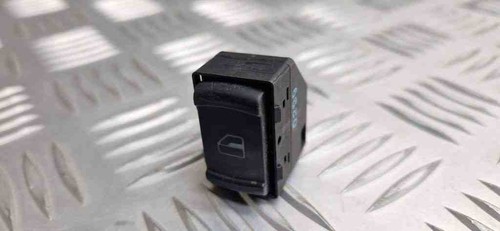 VW PASSAT B7 ALLTRACK 365 Schalter für Fensterheber hinten rechts 31071906