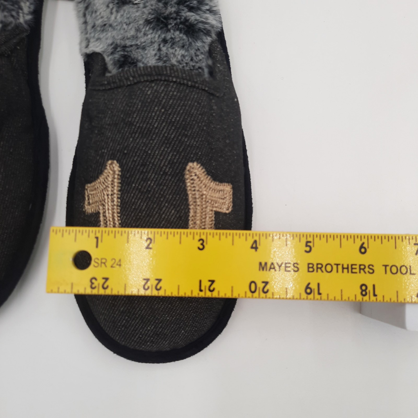 True Religion Slippers Men's S (7-8) Gray With Gold Horseshoe New thumbnail 11