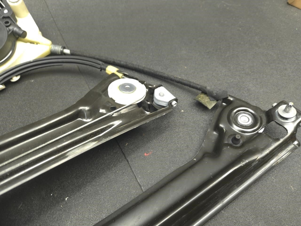 Front Right Door Window Regulator w/ Motor 2014 Maserati Ghibli 670009815 15-22