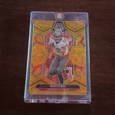 Panini Mosaic 2024 Mike Evans Gold Sparkle Prizm #206 Tampa Bay Buccaneers /24