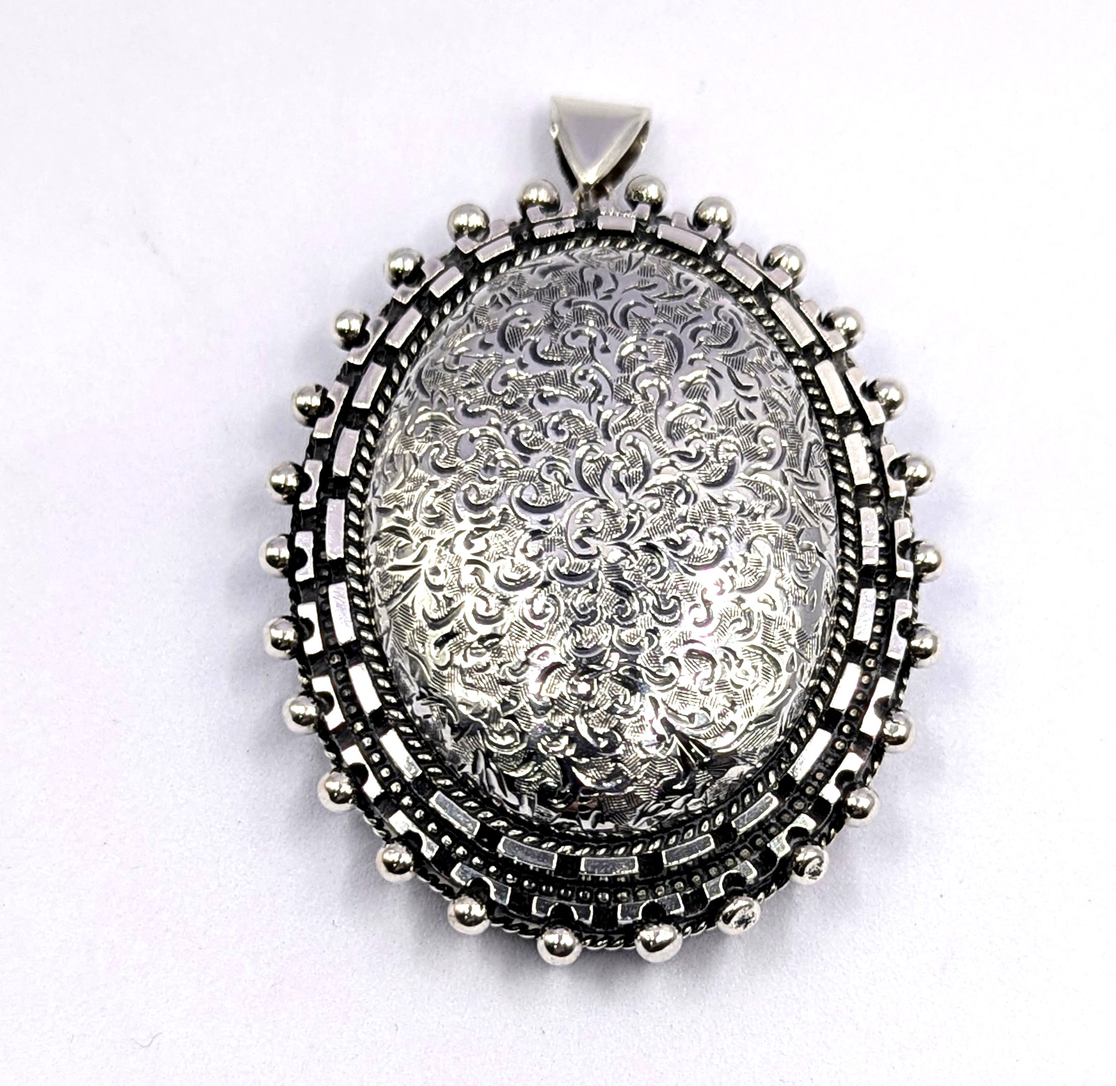 Antique Victorian Low Grade Solid Silver Large En… - image 2