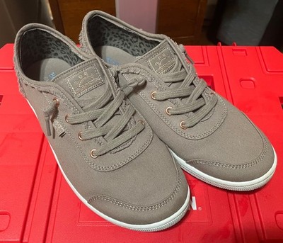 Bobs from Skechers Memory Foam Wide Fit Tan / Brown size 8 worn once slip on
