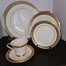 Lenox Tudor 5 Piece Place Setting