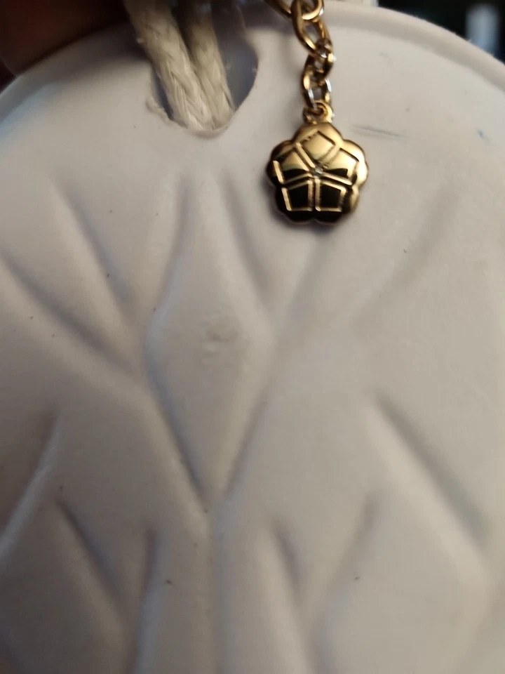 Colar TRINA TURK de resina com miçangas declaração laranja queimado design robusto com miçangas - Imagem 4 de 4