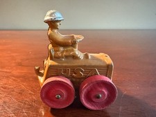 Vintage Manoil Dimestore M73A Tractor  Plain Front  USA  Mint
