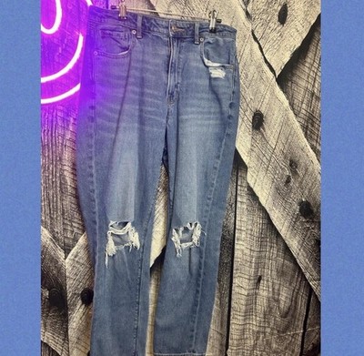 American Eagle Distressed blue denim jeans with Comfort