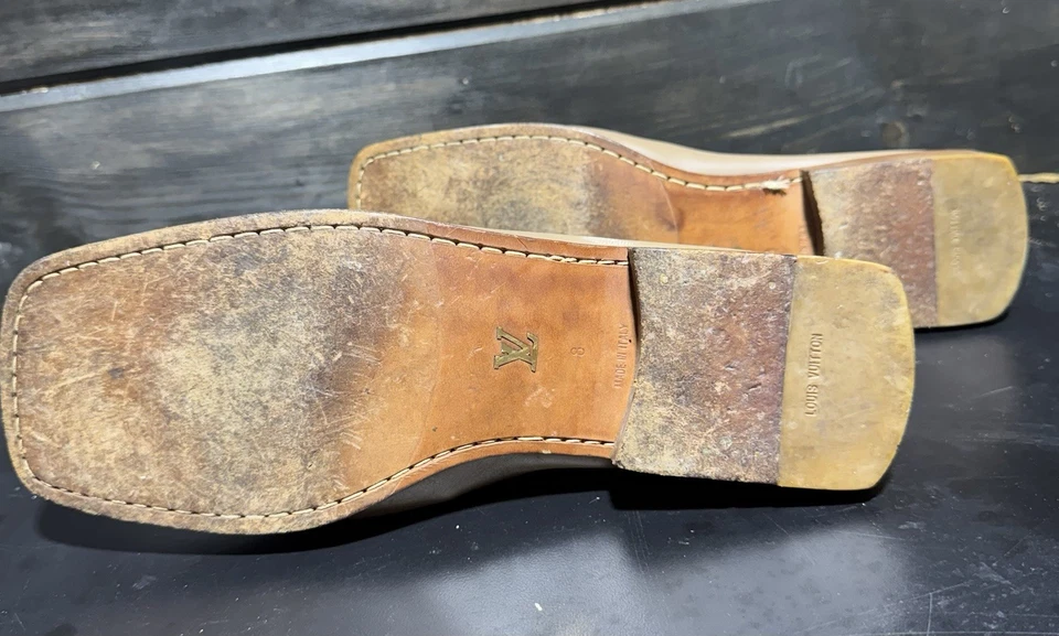 Zapatos de cuero vintage para hombre Louis Vuitton. Bronceado. Foto 3 de 4