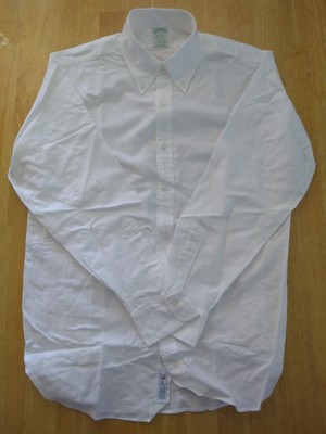 NWOT Brooks Brothers White Oxford Button Down Milano Fit