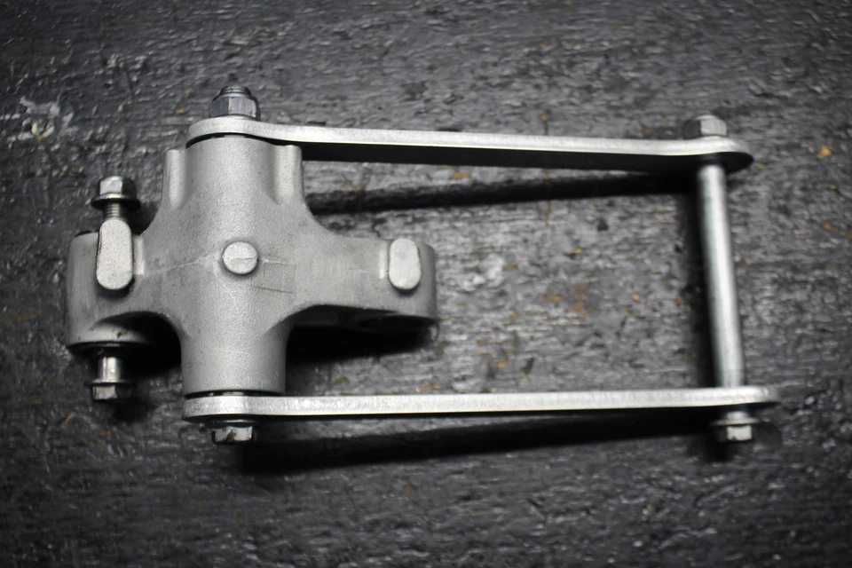 06-07 KAWASAKI NINJA ZX10R ZX10 TRASERO DOGBONE ACOPLAMIENTO ENLACE 2006 2007 Foto 2 de 4