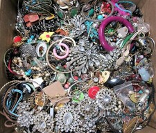 Vintage Mod Jewelry Lot 7 Pound Lbs Junk Craft Pieces w/ Wear Resell Tangled In