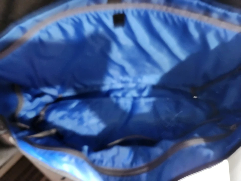 Columbia Urban Assist Bolso de Hombro Laptop Mensajero Paquete de Viaje Nuevo Envío Rápido Foto 4 de 4