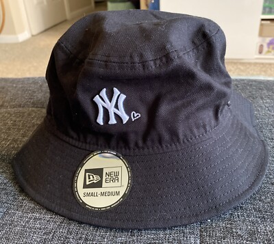 New Era New York Yankees Love Heart Black Bucket Hat S/M | eBay