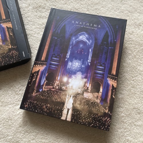 Anathema - A Sort Of Homecoming DVD Blu-Ray NTSC All Region + 2 x Audio CD’s - Afbeelding 3 van 12