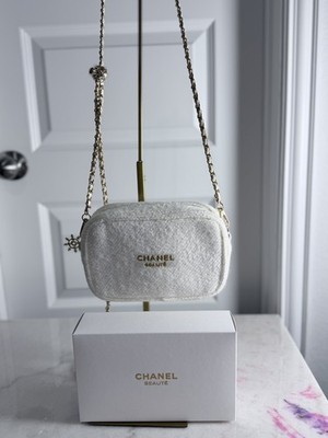 GWP Chanel Beauté 2024 Holiday Makeup Pouch W/Box & Unbranded
