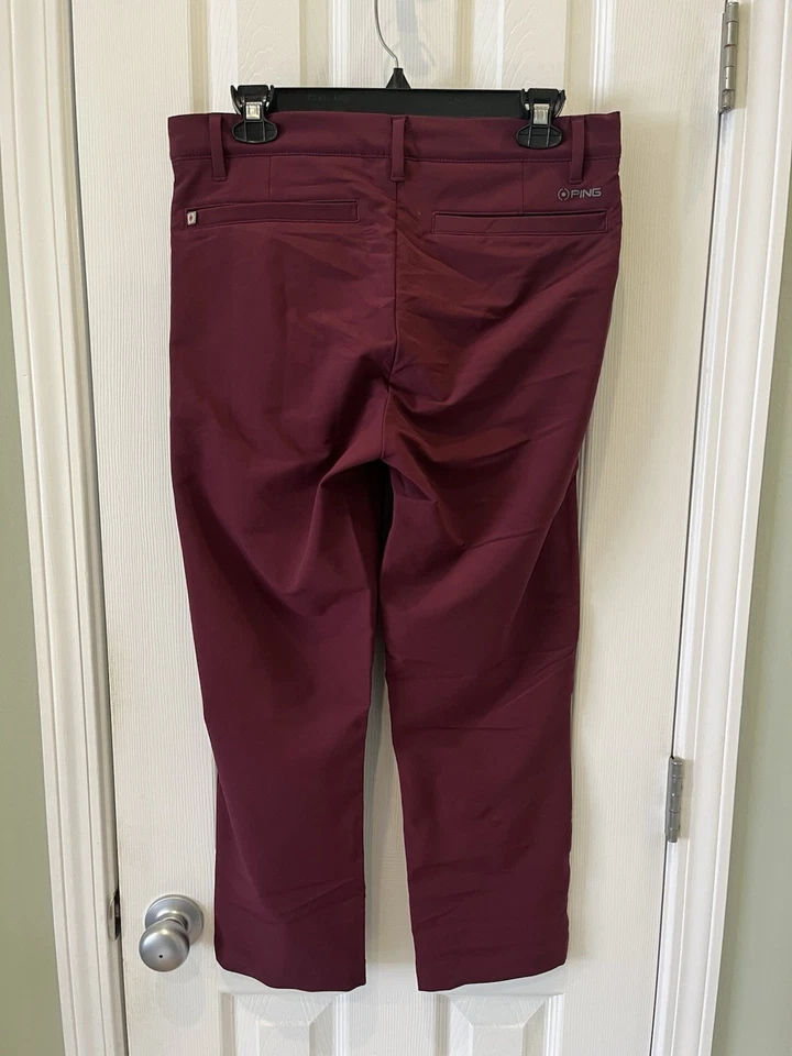 Pantalones de golf térmicos cálidos Ping Sensor para hombre talla 32x26 granate rendimiento Foto 2 de 4