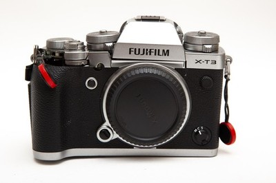 Fuji Fujifilm X-T3 XT3 XT-3 26.1MP * SILVER Body Only * PARTS / REPAIR / DAMAGED