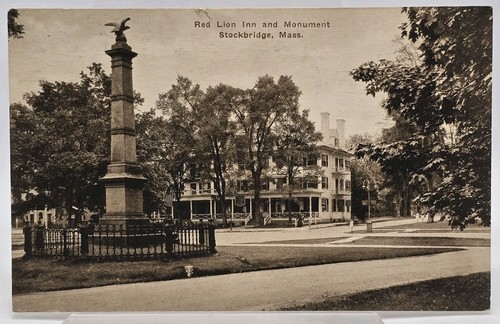 Red Lion Inn & Soldier Monument Stockbridge MA 1928 Postcard 5.5x3.5" Albertype - 第 1/5 張圖片