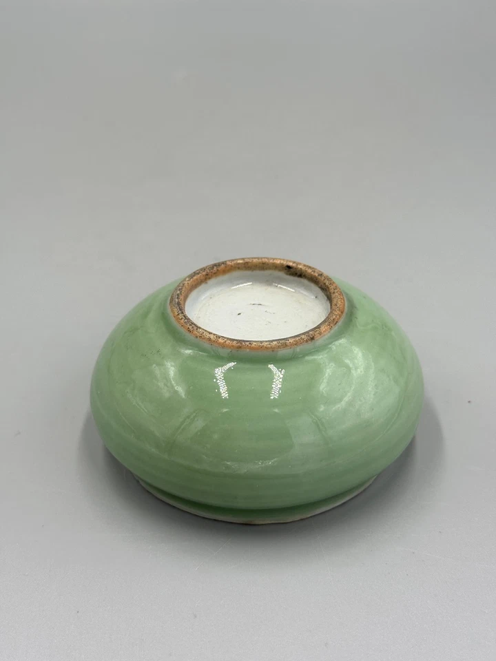 Antiguo quemador de incienso esmalte Celadon porcelana china siglo XIX 3 1/2"" Foto 4 de 4