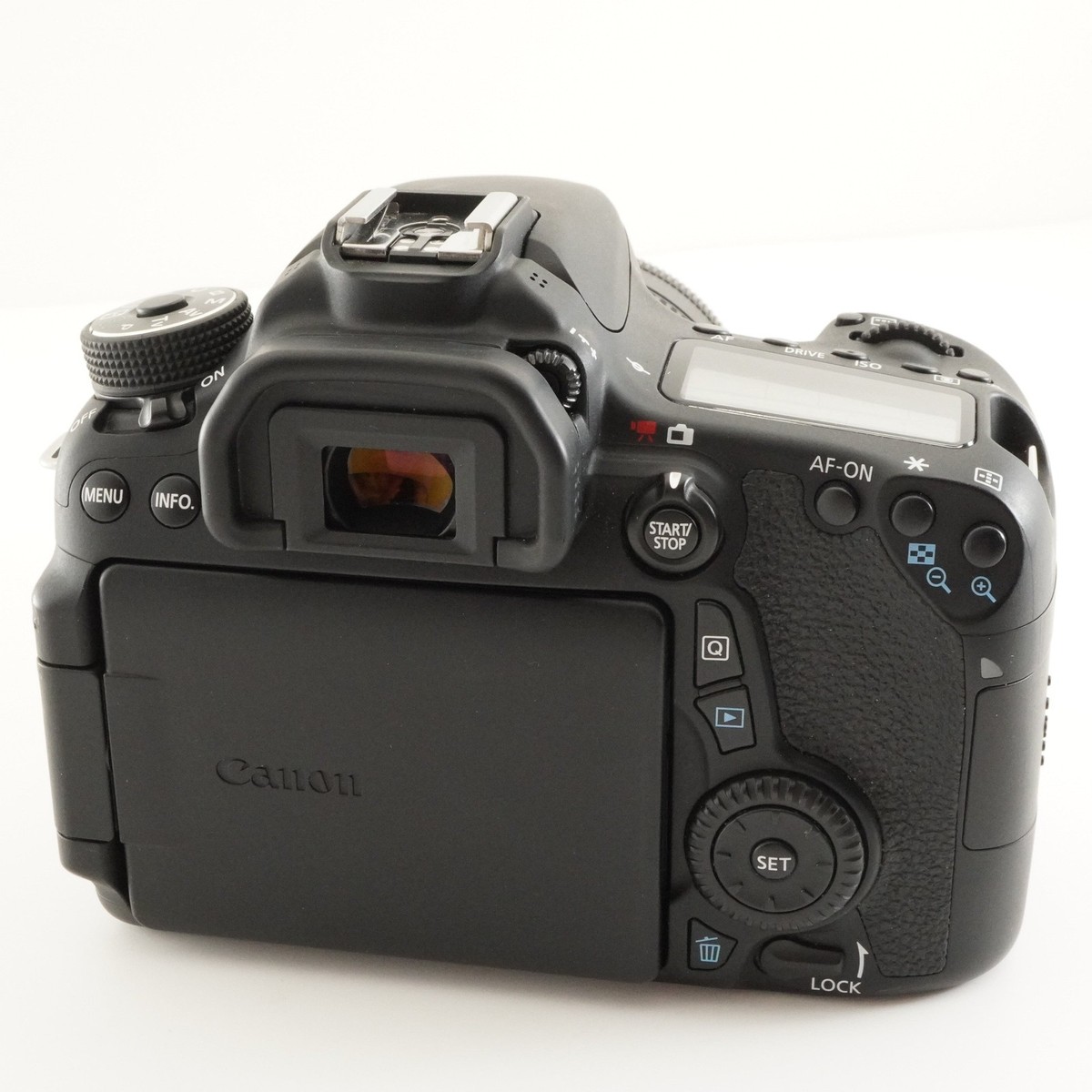 11,194 Shots] Canon EOS 70D + EF-S 18-55mm IS STM In Box from